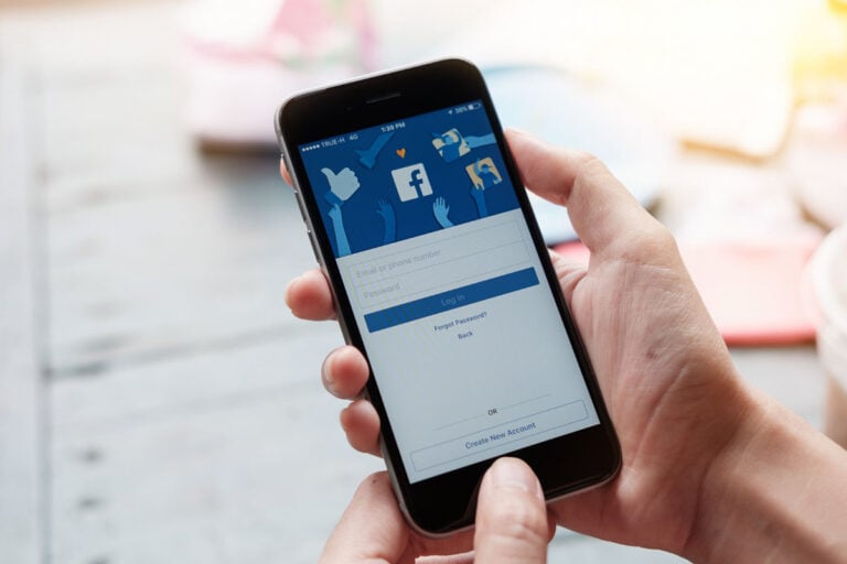 هل يمكن تحويل حساب فيسبوك إلى صفحة عامة في 2023؟